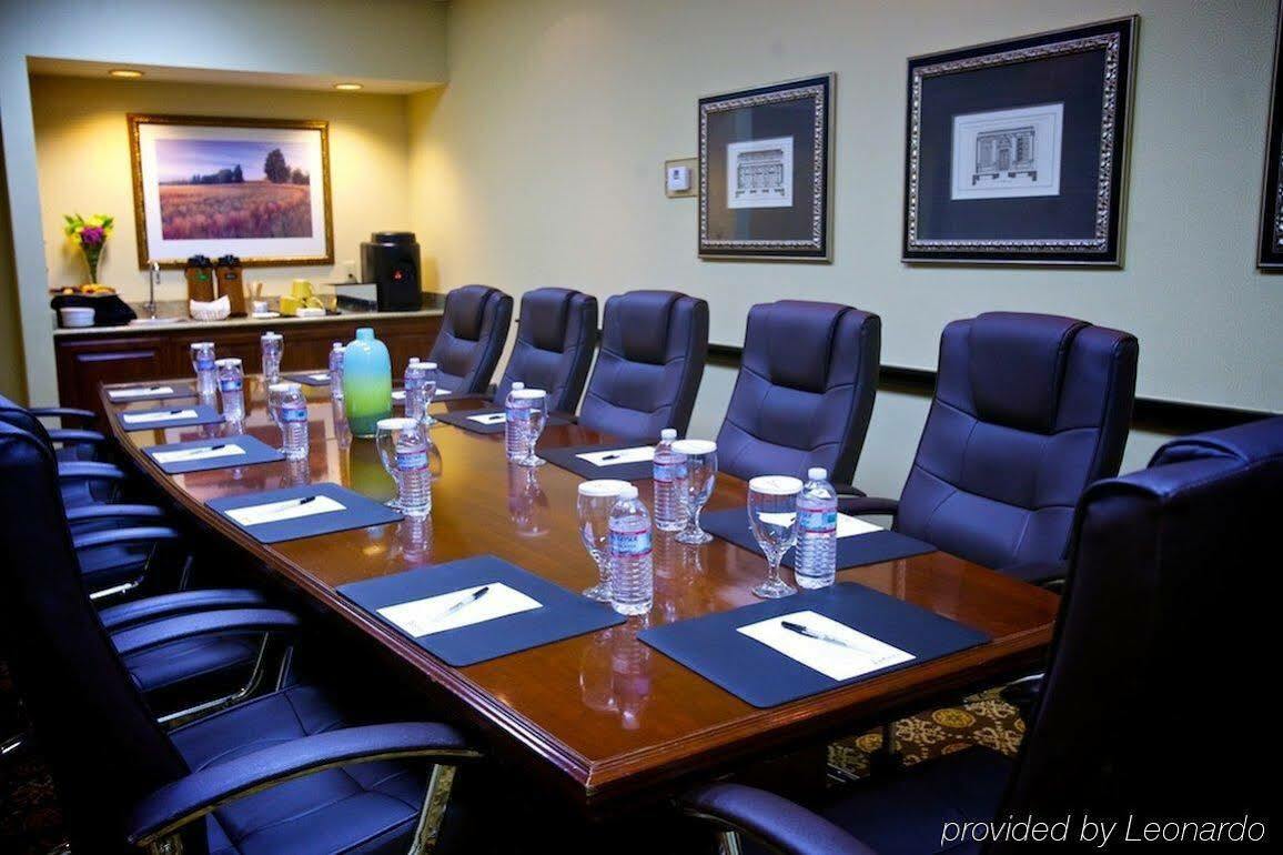 Radisson Hotel Nashville Airport Бизнес снимка
