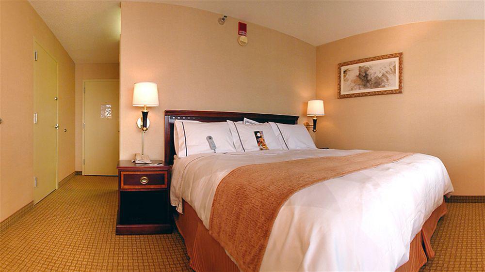 Radisson Hotel Nashville Airport Екстериор снимка